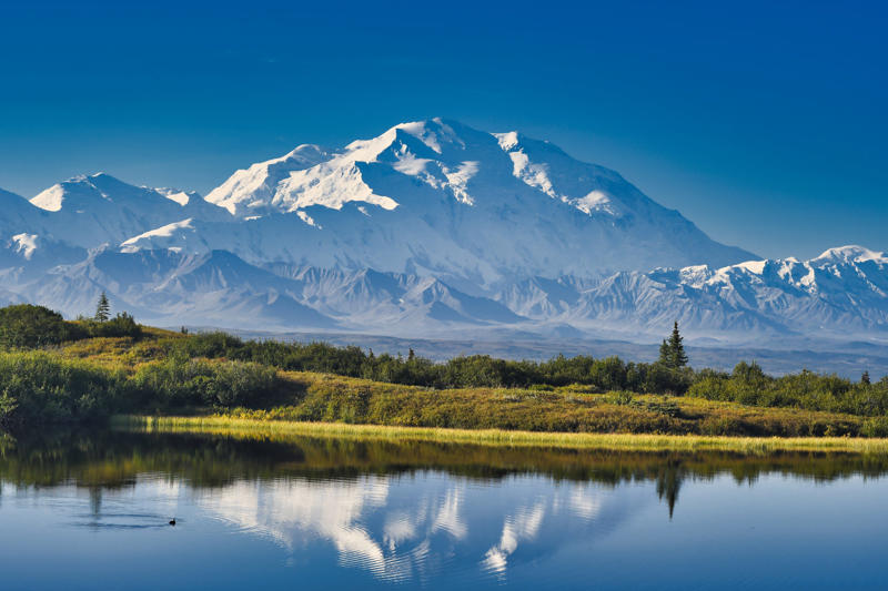 1. Grand Canyon, Arizona, 2. Yellowstone’s geothermal drama — Wyoming/Montana/Idaho, 3. Niagara Falls, New York, 4. Yosemite Valley, California , 5. Denali, Alaska , 6. Crater Lake, Oregon , 7. Na Pali Coast, Kauai, Hawaii , 8. Devils Tower, Wyoming , 9. Mendenhall Glacier, Alaska , 10. White Sands National Park, New Mexico