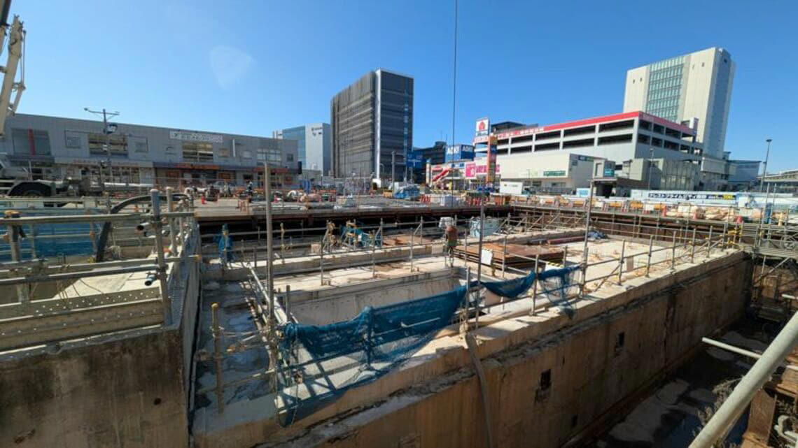 都内有数の混雑路線に, 新たな工期は2031年度, 飯田橋―九段下間の折り返し設備は？, 以前も既存トンネルで大工事を行った事例が