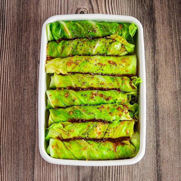 春キャベツのハムチーズ春巻き, 【春キャベツの季節になると何回も作っちゃう】「これ好きなんだよね」「もうない？」なぜか手が止まらない、巻いて焼くだけの簡単春巻きレシピ, 【巻いて焼くだけ】春キャベツをおいしく食べるならこれ。「気づいたらご飯なくなってた」「お弁当に入れたら秒で完食」ご飯が止まらない肉巻きおかず, 鶏肉と春キャベツのみそクリーム煮, 1年待った「春キャベツ×新玉ねぎ」はこの食べ方が正解。フライパン一つで「春野菜と鶏肉の濃厚みそクリーム煮」が完成！, 春キャベツのハムチーズ巻き, 【春キャベツにこんな食べ方あったんだ！】「ガリバタ味がウマすぎ」「これお弁当に入れたい」巻くだけで作れる簡単おかずレシピ