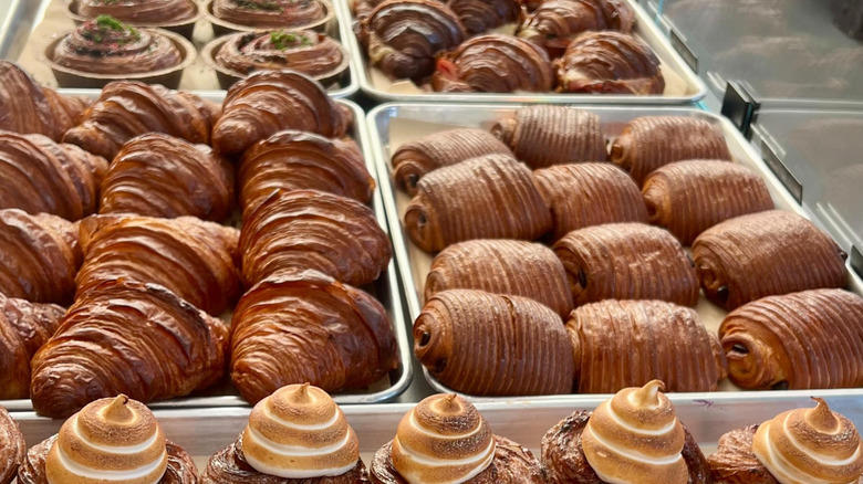 Cream Pan Boulangerie Patisserie (Multiple locations), Porto's Bakery (Multiple locations), Diotima Bakehouse in Mission Viejo, CA, 6100 Bread in Santa Ana, CA, Sugar Blossom Bake Shop in San Clemente, CA, Bread Artisan Bakery in Santa Ana, CA, Rye Goods (Multiple locations), Little France Coffee and Bakery (Multiple locations), Paderia Bakehouse (Multiple locations), Methodology