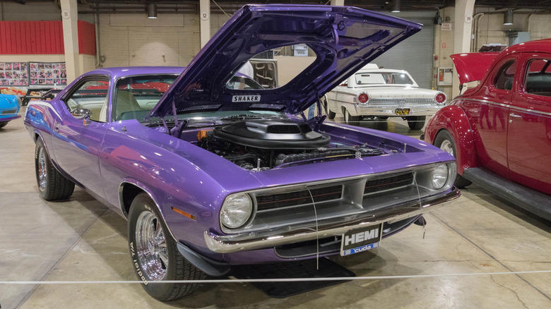 1970 Dodge Challenger R/T 440 Six Pack: 13.6 @ 105 mph, 1970 Ford Mustang BOSS 429: 13.6 @ 114 mph, 1970 Buick GS / GSX Stage 1: 13.38 @ 105.5 mph, 1970 Chevrolet Chevelle SS 454: 13.12 @ 107.01 mph, 1970 Plymouth Barracuda 426 Hemi: 13.10 @ 107.1 mph