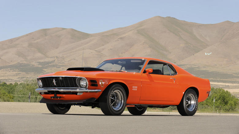 1970 Dodge Challenger R/T 440 Six Pack: 13.6 @ 105 mph, 1970 Ford Mustang BOSS 429: 13.6 @ 114 mph, 1970 Buick GS / GSX Stage 1: 13.38 @ 105.5 mph, 1970 Chevrolet Chevelle SS 454: 13.12 @ 107.01 mph, 1970 Plymouth Barracuda 426 Hemi: 13.10 @ 107.1 mph