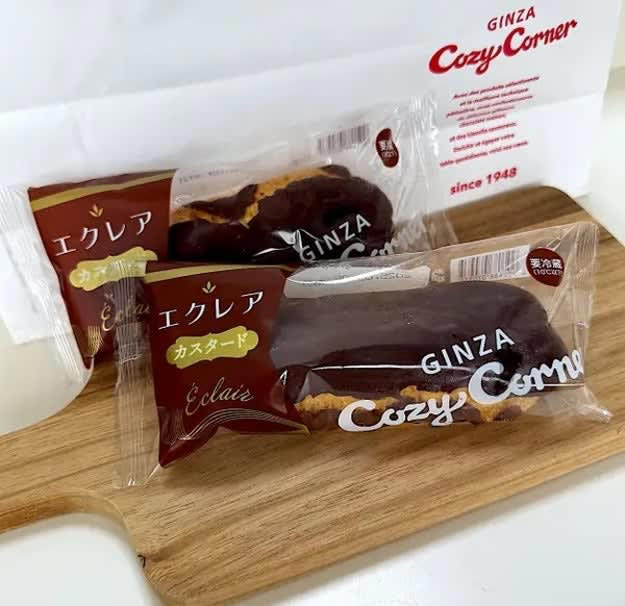 狩野英孝さんが、自身のYouTubeチャンネルで「おすすめのローソンスイーツ」を紹介しました！, 狩野さんが、「合格です」と太鼓判を押したスイーツがこちら！, 触った時に驚く、圧倒的なもちもち感。, 甘くてミルキーなクリームが、たまらなくおいしい！, クリームがたっぷり詰まっていて、持った時の重さにも納得！, 生地をひと口食べた時の衝撃がすごい！, 小ぶりなのに満足度の高い、“絶品もっちりスイーツ”でした！, クリームを堪能したいなら、コージーコーナーの「エクレア（カスタード）」もおすすめ！, カスタードクリームの濃厚な甘さがたまらない！