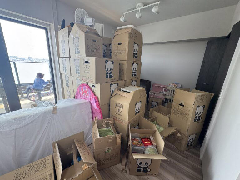 メリット① とにかく楽。子どもがいても回る, メリット② 前日まで普通に生活できる, メリット③ 新居ですぐ生活をスタートできる, デメリット① 使うものも梱包される＆どこにあるか分からない, デメリット② お気に入りが紛れるリスク, デメリット③ 埃がついたまま梱包される, デメリット④ 当日に残っているものは自分で梱包が必要, デメリット⑤ 作業が分かれていて時間がかかる, デメリット⑥ 完全に任せることはできない, デメリット⑦ 料金が高い, 荷解きは自分でやる人も多い