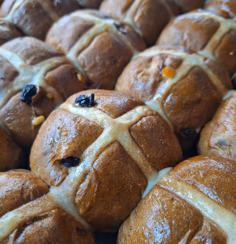 NSW South Coast bakeries, Millers’ Local Bakehouse , Slow Dough , Gumnut Patisserie , Flour Water Salt , Honorbread , Wild Rye’s Baking Co , NSW North Coast bakeries, Burnt Honey Bakery , Bread Social , Home Alstonville , Central West, Racine , Black Cockatoo Bakery , Althea by Zin