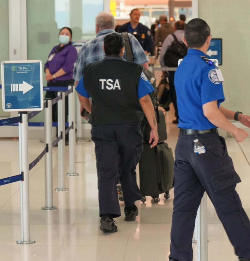 Is TSA getting paid now?, How to check TSA wait times at O'Hare, Midway, How are TSA wait times at O'Hare?, How are TSA wait times at Midway? Immigration?, Is ICE leaving airports?