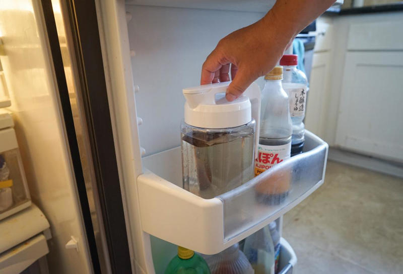 ニトリの冷水筒はお手入れ楽チン, 冷蔵庫のデッドスペースを有効活用できる, シンプルなデザイン, 地球にも財布にもやさしい