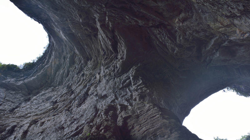 China is home to over two-thirds of the world’s sinkholes. Regions like Guizhou, Guangxi, Yunnan, and Chongqing form the famous South China Karst—a landscape unlike anywhere else on Earth.