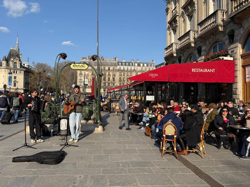 Dos and don’ts in Paris , Are people in Paris friendly to Americans? , What to do in Paris , What needs reservations in Paris? , What requires tickets in Paris? , How should tourists dress in Paris? , Is it still safe to travel to Paris right now? , Is ,000 enough for a week in Paris? , Are you supposed to tip in Paris? , What is the best way for tourists to get around Paris?