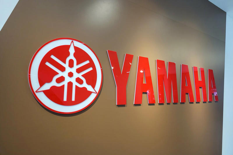 【ヤマハ発動機（7272）】3月23日の終値1083円で前日比マイナス17円！, 【ヤマハ発動機（7272）】増配見込みで配当は年間50円へ, ヤマハ発動機株式会社の配当金と今後の配当予想, 【ヤマハ発動機（7272）】優待は“長期保有重視”へ変更, 2026年12月期以降：1年以上～3年未満・3年以上, 【ヤマハ発動機（7272）】業績回復と株主還元に注目