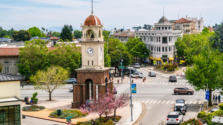 Hike to the Pogonip Koi Pond in the redwoods, Help maintain one of California's oldest cemeteries, Take a dance class in the lavish Palomar Ballroom, Have a beach bonfire at Seabright Beach, Methodology