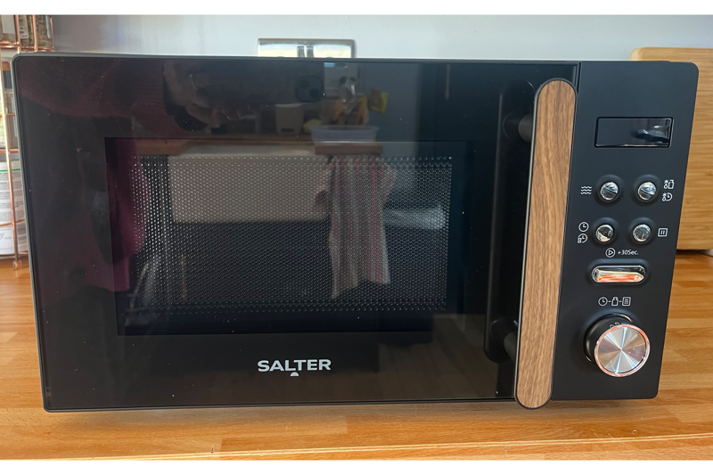 The best microwaves for 2026 are:, How I tested , Samsung solo microwave, Salter Toronto microwave, Panasonic 4-in-1 air fry combi microwave oven, Salter duowave air fryer EK5817 combination microwave, LG neochef MH6565CPS compact microwave with grill, Morphy Richards cassini 20L 800W digital microwave, Swan nordic microwave, Vonshef fika microwave, Your questions about microwaves answered, What is the best microwave?, How I tested microwaves, How to clean a microwave , Do microwaves kill bacteria?, Why you can trust IndyBest reviews