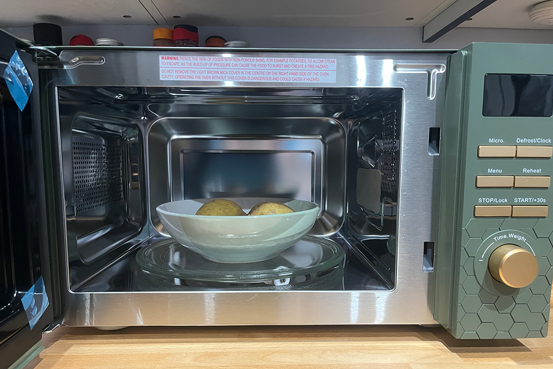 The best microwaves for 2026 are:, How I tested , Samsung solo microwave, Salter Toronto microwave, Panasonic 4-in-1 air fry combi microwave oven, Salter duowave air fryer EK5817 combination microwave, LG neochef MH6565CPS compact microwave with grill, Morphy Richards cassini 20L 800W digital microwave, Swan nordic microwave, Vonshef fika microwave, Your questions about microwaves answered, What is the best microwave?, How I tested microwaves, How to clean a microwave , Do microwaves kill bacteria?, Why you can trust IndyBest reviews