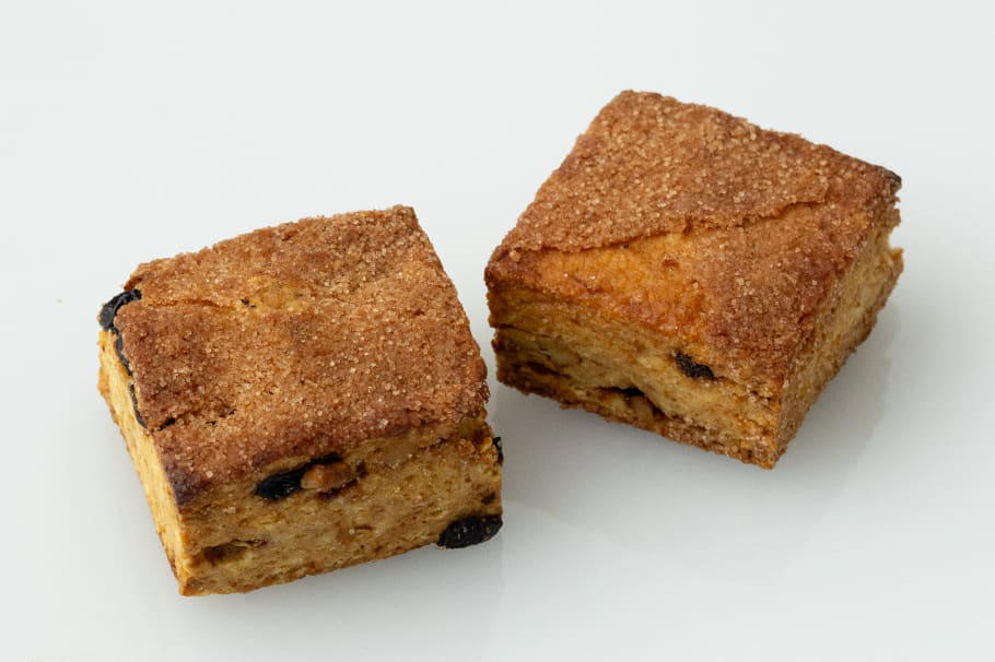 キャロットケーキ専門店 Cherish Foods（チェリッシュフーズ）/ 東京・駒込 ※土日限定販売, MAKIMONO（マキモノ）/ 東京・武蔵境 ※土日限定販売, YES COFFEE（イエスコーヒー）/ 東京 ※土日限定販売, funny bake cafe（ファニーベイクカフェ）/ 兵庫 ※4月4日・5日限定販売, ぐるてんずカヌレ/小麦研究所（グルテンズカヌレ/コムギケンキュウジョ）/ 東京・武蔵小金井 ※4月11日・12日限定販売, mamicook（マミコック）※実店舗なし, SPICE American bake shop（スパイス アメリカンベイクショップ）/ 群馬, Abicajo Butter Studio（アビカジョ バタースタジオ）/ 東京・飯田橋, Seiichiro,NISHIZONO（セイイチロウ ニシゾノ）/ 大阪, 午後の喫茶マイニチ（ゴゴノキッサマイニチ）/ 大阪, 湘南ギルトフリースイーツ（ショウナンギルトフリースイーツ）/ 神奈川, ishi kamakura（イシ カマクラ）/ 神奈川, amijok（アミジョク）/ 長野, 自然食と酵母菓子 nui（シゼンショクトコウボガシ ヌイ）/ 埼玉, 珈琲処カラス（コーヒードコロ カラス）/ 愛知, le sputnik（ル スプート ニク）/ 東京・六本木, Rabbit Hole Bakes（ラビットホールベイクス）/ 埼玉, AMAZON CACAO（アマゾンカカオ）/ 長野 ※土日限定販売, funny bake cafe（ファニーベイクカフェ）/ 兵庫 ※4月4日・5日限定販売, Abicajo Butter Studio（アビカジョ バタースタジオ）/ 東京・飯田橋, PUBLIC（パブリック）/ 岡山, スコーンと焼き菓子の店SAKU（スコーントヤキガシノミセサク）/ 茨城, mamicook（マミコック）※実店舗なし, Kazu Bake（カズベイク）/ 埼玉, yume no okashi（ユメノオカシ）/ 東京・三軒茶屋, Jardan！（ジャーダン）/ 沖縄, jean scones（ジーン スコーンズ）/ 静岡, amijok（アミジョク）/ 長野, Artisan Lien（アルティザン リアン）/ 東京・白金高輪, BAKESHOP LOTERIE（ベイクショップ ロトリー）/ 茨城, L’atelier it。（ラトリエイット）/ 群馬, Macaroi（マカロワ） ※実店舗なし, 自然食と酵母菓子 nui（シゼンショクトコウボガシ ヌイ）/ 埼玉, 多計雄（タケオ） ※実店舗なし, ishi kamakura（イシ カマクラ）/ 神奈川, Pâtissière MAYO（パティシエール マヨ）/ 東京・六本木, Yohei Miyaguchi（ヨウヘイ ミヤグチ）※実店舗なし, モクシャチャイ/ 東京・中目黒, grain.（グレイン）/ 香川, パンとお菓子 Humme（パントオカシ ハム）/ 鹿児島, 菓子屋ヒトハコ（カシヤヒトハコ）/ 奈良, le sputnik（ル スプート ニク）/ 東京・六本木, MAKIMONO（マキモノ）/ 東京・武蔵境, Rabbit Hole Bakes（ラビットホールベイクス）/ 埼玉, SPICE american bake shop（スパイス アメリカンベイクショップ）/ 群馬, 紅茶とスコーン 葉々屋（コウチャトスコーン ヨウヨウヤ）/ 東京・府中, 塩屋SCONE（シオヤスコーン）/ 兵庫, chunk&amp;mog（チャンクアンドモグ）/ 神奈川