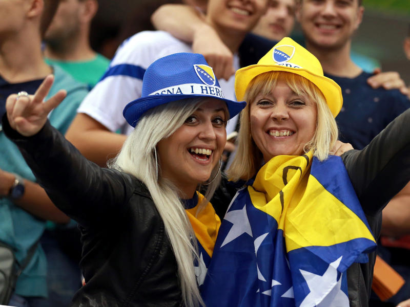 6. Bosnia and Herzegovina's mean height is 5 feet 8.9 inches (175 cm). 22. Belarus' mean height is 5 feet 8.03 inches (172.8 cm)., 22. Cook Islands' mean height is 5 feet 8.03 inches (172.8 cm)., 19. Poland's mean height is 5 feet 8.21 inches (173.25 cm)., 19. Germany's mean height is 5 feet 8.21 inches (173.25 cm)., 18. Norway's mean height is 5 feet 8.29 inches (173.45 cm)., 16. Finland's mean height is 5 feet 8.33 inches (173.55 cm)., 16. Dominica's mean height is 5 feet 8.33 inches (173.55 cm)., 15. Sweden's mean height is 5 feet 8.35 inches (173.6 cm)., 13. Ukraine's mean height is 5 feet 8.43 inches (173.8 cm)., 13. Croatia's mean height is 5 feet 8.43 inches (173.8 cm)., 12. Slovakia's mean height is 5 feet 8.52 inches (174.05 cm)., 11. Slovenia's mean height is 5 feet 8.54 inches (174.1 cm)., 10. Lithuania's mean height is 5 feet 8.56 inches (174.15 cm)., 9. Serbia's mean height is 5 feet 8.7 inches (174.5 cm)., 8. The Czech Republic's mean height is 5 feet 8.74 inches (174.6 cm)., 6. Bosnia and Herzegovina's mean height is 5 feet 8.9 inches (175 cm)., 6. Latvia's mean height is 5 feet 8.9 inches (175 cm)., 5. Iceland's mean height is 5 feet 9.09 inches (175.5 cm)., 4. Denmark's mean height is 5 feet 9.17 inches (175.7 cm)., 3. Estonia's mean height is 5 feet 9.19 inches (175.75 cm)., 2. Montenegro's mean height is 5 feet 9.55 inches (176.65 cm)., 1. The Netherlands' mean height is 5 feet 9.72 inches (177.1 cm).