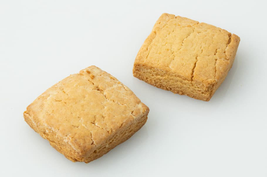 キャロットケーキ専門店 Cherish Foods（チェリッシュフーズ）/ 東京・駒込 ※土日限定販売, MAKIMONO（マキモノ）/ 東京・武蔵境 ※土日限定販売, YES COFFEE（イエスコーヒー）/ 東京 ※土日限定販売, funny bake cafe（ファニーベイクカフェ）/ 兵庫 ※4月4日・5日限定販売, ぐるてんずカヌレ/小麦研究所（グルテンズカヌレ/コムギケンキュウジョ）/ 東京・武蔵小金井 ※4月11日・12日限定販売, mamicook（マミコック）※実店舗なし, SPICE American bake shop（スパイス アメリカンベイクショップ）/ 群馬, Abicajo Butter Studio（アビカジョ バタースタジオ）/ 東京・飯田橋, Seiichiro,NISHIZONO（セイイチロウ ニシゾノ）/ 大阪, 午後の喫茶マイニチ（ゴゴノキッサマイニチ）/ 大阪, 湘南ギルトフリースイーツ（ショウナンギルトフリースイーツ）/ 神奈川, ishi kamakura（イシ カマクラ）/ 神奈川, amijok（アミジョク）/ 長野, 自然食と酵母菓子 nui（シゼンショクトコウボガシ ヌイ）/ 埼玉, 珈琲処カラス（コーヒードコロ カラス）/ 愛知, le sputnik（ル スプート ニク）/ 東京・六本木, Rabbit Hole Bakes（ラビットホールベイクス）/ 埼玉, AMAZON CACAO（アマゾンカカオ）/ 長野 ※土日限定販売, funny bake cafe（ファニーベイクカフェ）/ 兵庫 ※4月4日・5日限定販売, Abicajo Butter Studio（アビカジョ バタースタジオ）/ 東京・飯田橋, PUBLIC（パブリック）/ 岡山, スコーンと焼き菓子の店SAKU（スコーントヤキガシノミセサク）/ 茨城, mamicook（マミコック）※実店舗なし, Kazu Bake（カズベイク）/ 埼玉, yume no okashi（ユメノオカシ）/ 東京・三軒茶屋, Jardan！（ジャーダン）/ 沖縄, jean scones（ジーン スコーンズ）/ 静岡, amijok（アミジョク）/ 長野, Artisan Lien（アルティザン リアン）/ 東京・白金高輪, BAKESHOP LOTERIE（ベイクショップ ロトリー）/ 茨城, L’atelier it。（ラトリエイット）/ 群馬, Macaroi（マカロワ） ※実店舗なし, 自然食と酵母菓子 nui（シゼンショクトコウボガシ ヌイ）/ 埼玉, 多計雄（タケオ） ※実店舗なし, ishi kamakura（イシ カマクラ）/ 神奈川, Pâtissière MAYO（パティシエール マヨ）/ 東京・六本木, Yohei Miyaguchi（ヨウヘイ ミヤグチ）※実店舗なし, モクシャチャイ/ 東京・中目黒, grain.（グレイン）/ 香川, パンとお菓子 Humme（パントオカシ ハム）/ 鹿児島, 菓子屋ヒトハコ（カシヤヒトハコ）/ 奈良, le sputnik（ル スプート ニク）/ 東京・六本木, MAKIMONO（マキモノ）/ 東京・武蔵境, Rabbit Hole Bakes（ラビットホールベイクス）/ 埼玉, SPICE american bake shop（スパイス アメリカンベイクショップ）/ 群馬, 紅茶とスコーン 葉々屋（コウチャトスコーン ヨウヨウヤ）/ 東京・府中, 塩屋SCONE（シオヤスコーン）/ 兵庫, chunk&amp;mog（チャンクアンドモグ）/ 神奈川