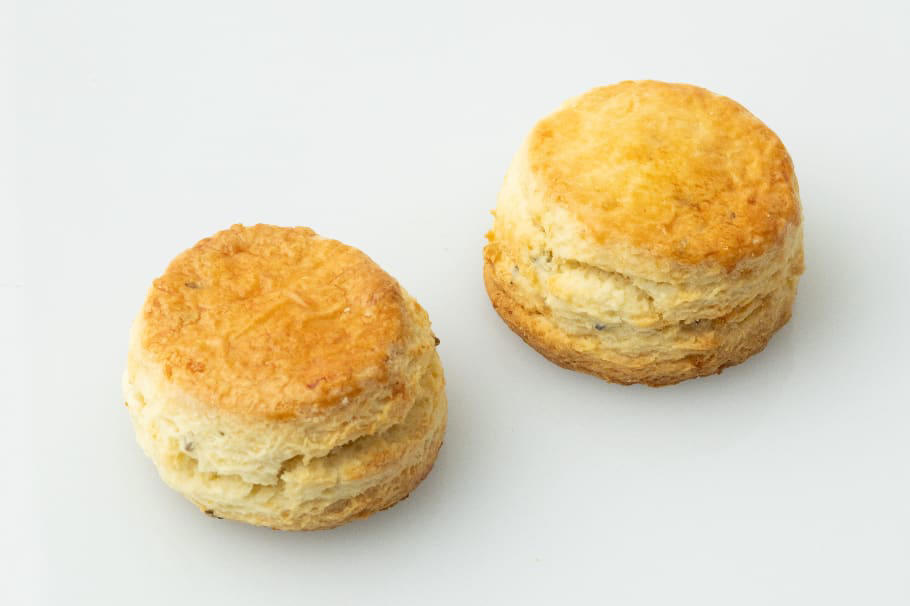 キャロットケーキ専門店 Cherish Foods（チェリッシュフーズ）/ 東京・駒込 ※土日限定販売, MAKIMONO（マキモノ）/ 東京・武蔵境 ※土日限定販売, YES COFFEE（イエスコーヒー）/ 東京 ※土日限定販売, funny bake cafe（ファニーベイクカフェ）/ 兵庫 ※4月4日・5日限定販売, ぐるてんずカヌレ/小麦研究所（グルテンズカヌレ/コムギケンキュウジョ）/ 東京・武蔵小金井 ※4月11日・12日限定販売, mamicook（マミコック）※実店舗なし, SPICE American bake shop（スパイス アメリカンベイクショップ）/ 群馬, Abicajo Butter Studio（アビカジョ バタースタジオ）/ 東京・飯田橋, Seiichiro,NISHIZONO（セイイチロウ ニシゾノ）/ 大阪, 午後の喫茶マイニチ（ゴゴノキッサマイニチ）/ 大阪, 湘南ギルトフリースイーツ（ショウナンギルトフリースイーツ）/ 神奈川, ishi kamakura（イシ カマクラ）/ 神奈川, amijok（アミジョク）/ 長野, 自然食と酵母菓子 nui（シゼンショクトコウボガシ ヌイ）/ 埼玉, 珈琲処カラス（コーヒードコロ カラス）/ 愛知, le sputnik（ル スプート ニク）/ 東京・六本木, Rabbit Hole Bakes（ラビットホールベイクス）/ 埼玉, AMAZON CACAO（アマゾンカカオ）/ 長野 ※土日限定販売, funny bake cafe（ファニーベイクカフェ）/ 兵庫 ※4月4日・5日限定販売, Abicajo Butter Studio（アビカジョ バタースタジオ）/ 東京・飯田橋, PUBLIC（パブリック）/ 岡山, スコーンと焼き菓子の店SAKU（スコーントヤキガシノミセサク）/ 茨城, mamicook（マミコック）※実店舗なし, Kazu Bake（カズベイク）/ 埼玉, yume no okashi（ユメノオカシ）/ 東京・三軒茶屋, Jardan！（ジャーダン）/ 沖縄, jean scones（ジーン スコーンズ）/ 静岡, amijok（アミジョク）/ 長野, Artisan Lien（アルティザン リアン）/ 東京・白金高輪, BAKESHOP LOTERIE（ベイクショップ ロトリー）/ 茨城, L’atelier it。（ラトリエイット）/ 群馬, Macaroi（マカロワ） ※実店舗なし, 自然食と酵母菓子 nui（シゼンショクトコウボガシ ヌイ）/ 埼玉, 多計雄（タケオ） ※実店舗なし, ishi kamakura（イシ カマクラ）/ 神奈川, Pâtissière MAYO（パティシエール マヨ）/ 東京・六本木, Yohei Miyaguchi（ヨウヘイ ミヤグチ）※実店舗なし, モクシャチャイ/ 東京・中目黒, grain.（グレイン）/ 香川, パンとお菓子 Humme（パントオカシ ハム）/ 鹿児島, 菓子屋ヒトハコ（カシヤヒトハコ）/ 奈良, le sputnik（ル スプート ニク）/ 東京・六本木, MAKIMONO（マキモノ）/ 東京・武蔵境, Rabbit Hole Bakes（ラビットホールベイクス）/ 埼玉, SPICE american bake shop（スパイス アメリカンベイクショップ）/ 群馬, 紅茶とスコーン 葉々屋（コウチャトスコーン ヨウヨウヤ）/ 東京・府中, 塩屋SCONE（シオヤスコーン）/ 兵庫, chunk&amp;mog（チャンクアンドモグ）/ 神奈川