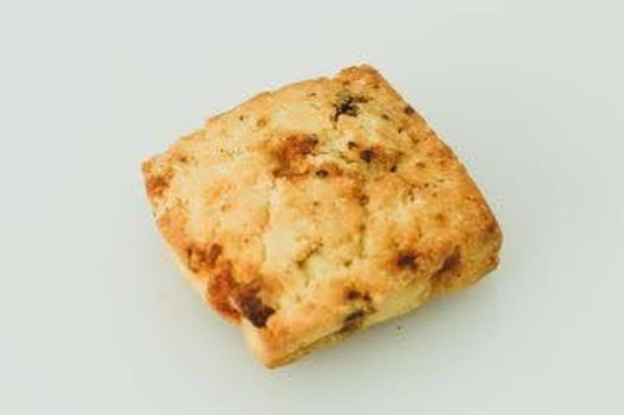 キャロットケーキ専門店 Cherish Foods（チェリッシュフーズ）/ 東京・駒込 ※土日限定販売, MAKIMONO（マキモノ）/ 東京・武蔵境 ※土日限定販売, YES COFFEE（イエスコーヒー）/ 東京 ※土日限定販売, funny bake cafe（ファニーベイクカフェ）/ 兵庫 ※4月4日・5日限定販売, ぐるてんずカヌレ/小麦研究所（グルテンズカヌレ/コムギケンキュウジョ）/ 東京・武蔵小金井 ※4月11日・12日限定販売, mamicook（マミコック）※実店舗なし, SPICE American bake shop（スパイス アメリカンベイクショップ）/ 群馬, Abicajo Butter Studio（アビカジョ バタースタジオ）/ 東京・飯田橋, Seiichiro,NISHIZONO（セイイチロウ ニシゾノ）/ 大阪, 午後の喫茶マイニチ（ゴゴノキッサマイニチ）/ 大阪, 湘南ギルトフリースイーツ（ショウナンギルトフリースイーツ）/ 神奈川, ishi kamakura（イシ カマクラ）/ 神奈川, amijok（アミジョク）/ 長野, 自然食と酵母菓子 nui（シゼンショクトコウボガシ ヌイ）/ 埼玉, 珈琲処カラス（コーヒードコロ カラス）/ 愛知, le sputnik（ル スプート ニク）/ 東京・六本木, Rabbit Hole Bakes（ラビットホールベイクス）/ 埼玉, AMAZON CACAO（アマゾンカカオ）/ 長野 ※土日限定販売, funny bake cafe（ファニーベイクカフェ）/ 兵庫 ※4月4日・5日限定販売, Abicajo Butter Studio（アビカジョ バタースタジオ）/ 東京・飯田橋, PUBLIC（パブリック）/ 岡山, スコーンと焼き菓子の店SAKU（スコーントヤキガシノミセサク）/ 茨城, mamicook（マミコック）※実店舗なし, Kazu Bake（カズベイク）/ 埼玉, yume no okashi（ユメノオカシ）/ 東京・三軒茶屋, Jardan！（ジャーダン）/ 沖縄, jean scones（ジーン スコーンズ）/ 静岡, amijok（アミジョク）/ 長野, Artisan Lien（アルティザン リアン）/ 東京・白金高輪, BAKESHOP LOTERIE（ベイクショップ ロトリー）/ 茨城, L’atelier it。（ラトリエイット）/ 群馬, Macaroi（マカロワ） ※実店舗なし, 自然食と酵母菓子 nui（シゼンショクトコウボガシ ヌイ）/ 埼玉, 多計雄（タケオ） ※実店舗なし, ishi kamakura（イシ カマクラ）/ 神奈川, Pâtissière MAYO（パティシエール マヨ）/ 東京・六本木, Yohei Miyaguchi（ヨウヘイ ミヤグチ）※実店舗なし, モクシャチャイ/ 東京・中目黒, grain.（グレイン）/ 香川, パンとお菓子 Humme（パントオカシ ハム）/ 鹿児島, 菓子屋ヒトハコ（カシヤヒトハコ）/ 奈良, le sputnik（ル スプート ニク）/ 東京・六本木, MAKIMONO（マキモノ）/ 東京・武蔵境, Rabbit Hole Bakes（ラビットホールベイクス）/ 埼玉, SPICE american bake shop（スパイス アメリカンベイクショップ）/ 群馬, 紅茶とスコーン 葉々屋（コウチャトスコーン ヨウヨウヤ）/ 東京・府中, 塩屋SCONE（シオヤスコーン）/ 兵庫, chunk&amp;mog（チャンクアンドモグ）/ 神奈川