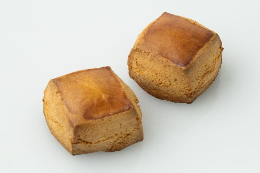 キャロットケーキ専門店 Cherish Foods（チェリッシュフーズ）/ 東京・駒込 ※土日限定販売, MAKIMONO（マキモノ）/ 東京・武蔵境 ※土日限定販売, YES COFFEE（イエスコーヒー）/ 東京 ※土日限定販売, funny bake cafe（ファニーベイクカフェ）/ 兵庫 ※4月4日・5日限定販売, ぐるてんずカヌレ/小麦研究所（グルテンズカヌレ/コムギケンキュウジョ）/ 東京・武蔵小金井 ※4月11日・12日限定販売, mamicook（マミコック）※実店舗なし, SPICE American bake shop（スパイス アメリカンベイクショップ）/ 群馬, Abicajo Butter Studio（アビカジョ バタースタジオ）/ 東京・飯田橋, Seiichiro,NISHIZONO（セイイチロウ ニシゾノ）/ 大阪, 午後の喫茶マイニチ（ゴゴノキッサマイニチ）/ 大阪, 湘南ギルトフリースイーツ（ショウナンギルトフリースイーツ）/ 神奈川, ishi kamakura（イシ カマクラ）/ 神奈川, amijok（アミジョク）/ 長野, 自然食と酵母菓子 nui（シゼンショクトコウボガシ ヌイ）/ 埼玉, 珈琲処カラス（コーヒードコロ カラス）/ 愛知, le sputnik（ル スプート ニク）/ 東京・六本木, Rabbit Hole Bakes（ラビットホールベイクス）/ 埼玉, AMAZON CACAO（アマゾンカカオ）/ 長野 ※土日限定販売, funny bake cafe（ファニーベイクカフェ）/ 兵庫 ※4月4日・5日限定販売, Abicajo Butter Studio（アビカジョ バタースタジオ）/ 東京・飯田橋, PUBLIC（パブリック）/ 岡山, スコーンと焼き菓子の店SAKU（スコーントヤキガシノミセサク）/ 茨城, mamicook（マミコック）※実店舗なし, Kazu Bake（カズベイク）/ 埼玉, yume no okashi（ユメノオカシ）/ 東京・三軒茶屋, Jardan！（ジャーダン）/ 沖縄, jean scones（ジーン スコーンズ）/ 静岡, amijok（アミジョク）/ 長野, Artisan Lien（アルティザン リアン）/ 東京・白金高輪, BAKESHOP LOTERIE（ベイクショップ ロトリー）/ 茨城, L’atelier it。（ラトリエイット）/ 群馬, Macaroi（マカロワ） ※実店舗なし, 自然食と酵母菓子 nui（シゼンショクトコウボガシ ヌイ）/ 埼玉, 多計雄（タケオ） ※実店舗なし, ishi kamakura（イシ カマクラ）/ 神奈川, Pâtissière MAYO（パティシエール マヨ）/ 東京・六本木, Yohei Miyaguchi（ヨウヘイ ミヤグチ）※実店舗なし, モクシャチャイ/ 東京・中目黒, grain.（グレイン）/ 香川, パンとお菓子 Humme（パントオカシ ハム）/ 鹿児島, 菓子屋ヒトハコ（カシヤヒトハコ）/ 奈良, le sputnik（ル スプート ニク）/ 東京・六本木, MAKIMONO（マキモノ）/ 東京・武蔵境, Rabbit Hole Bakes（ラビットホールベイクス）/ 埼玉, SPICE american bake shop（スパイス アメリカンベイクショップ）/ 群馬, 紅茶とスコーン 葉々屋（コウチャトスコーン ヨウヨウヤ）/ 東京・府中, 塩屋SCONE（シオヤスコーン）/ 兵庫, chunk&amp;mog（チャンクアンドモグ）/ 神奈川