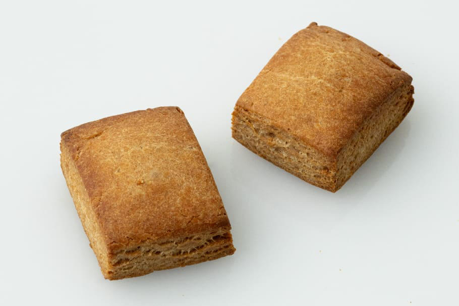 キャロットケーキ専門店 Cherish Foods（チェリッシュフーズ）/ 東京・駒込 ※土日限定販売, MAKIMONO（マキモノ）/ 東京・武蔵境 ※土日限定販売, YES COFFEE（イエスコーヒー）/ 東京 ※土日限定販売, funny bake cafe（ファニーベイクカフェ）/ 兵庫 ※4月4日・5日限定販売, ぐるてんずカヌレ/小麦研究所（グルテンズカヌレ/コムギケンキュウジョ）/ 東京・武蔵小金井 ※4月11日・12日限定販売, mamicook（マミコック）※実店舗なし, SPICE American bake shop（スパイス アメリカンベイクショップ）/ 群馬, Abicajo Butter Studio（アビカジョ バタースタジオ）/ 東京・飯田橋, Seiichiro,NISHIZONO（セイイチロウ ニシゾノ）/ 大阪, 午後の喫茶マイニチ（ゴゴノキッサマイニチ）/ 大阪, 湘南ギルトフリースイーツ（ショウナンギルトフリースイーツ）/ 神奈川, ishi kamakura（イシ カマクラ）/ 神奈川, amijok（アミジョク）/ 長野, 自然食と酵母菓子 nui（シゼンショクトコウボガシ ヌイ）/ 埼玉, 珈琲処カラス（コーヒードコロ カラス）/ 愛知, le sputnik（ル スプート ニク）/ 東京・六本木, Rabbit Hole Bakes（ラビットホールベイクス）/ 埼玉, AMAZON CACAO（アマゾンカカオ）/ 長野 ※土日限定販売, funny bake cafe（ファニーベイクカフェ）/ 兵庫 ※4月4日・5日限定販売, Abicajo Butter Studio（アビカジョ バタースタジオ）/ 東京・飯田橋, PUBLIC（パブリック）/ 岡山, スコーンと焼き菓子の店SAKU（スコーントヤキガシノミセサク）/ 茨城, mamicook（マミコック）※実店舗なし, Kazu Bake（カズベイク）/ 埼玉, yume no okashi（ユメノオカシ）/ 東京・三軒茶屋, Jardan！（ジャーダン）/ 沖縄, jean scones（ジーン スコーンズ）/ 静岡, amijok（アミジョク）/ 長野, Artisan Lien（アルティザン リアン）/ 東京・白金高輪, BAKESHOP LOTERIE（ベイクショップ ロトリー）/ 茨城, L’atelier it。（ラトリエイット）/ 群馬, Macaroi（マカロワ） ※実店舗なし, 自然食と酵母菓子 nui（シゼンショクトコウボガシ ヌイ）/ 埼玉, 多計雄（タケオ） ※実店舗なし, ishi kamakura（イシ カマクラ）/ 神奈川, Pâtissière MAYO（パティシエール マヨ）/ 東京・六本木, Yohei Miyaguchi（ヨウヘイ ミヤグチ）※実店舗なし, モクシャチャイ/ 東京・中目黒, grain.（グレイン）/ 香川, パンとお菓子 Humme（パントオカシ ハム）/ 鹿児島, 菓子屋ヒトハコ（カシヤヒトハコ）/ 奈良, le sputnik（ル スプート ニク）/ 東京・六本木, MAKIMONO（マキモノ）/ 東京・武蔵境, Rabbit Hole Bakes（ラビットホールベイクス）/ 埼玉, SPICE american bake shop（スパイス アメリカンベイクショップ）/ 群馬, 紅茶とスコーン 葉々屋（コウチャトスコーン ヨウヨウヤ）/ 東京・府中, 塩屋SCONE（シオヤスコーン）/ 兵庫, chunk&amp;mog（チャンクアンドモグ）/ 神奈川