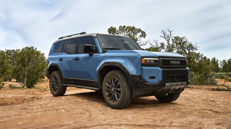 2021 Toyota Venza Limited, 2019 to 2021 Toyota Highlander Limited, 2022 to 2023 Toyota RAV4 Hybrid XLE Premium / Limited, 2024 Toyota Land Cruiser, How we made the list