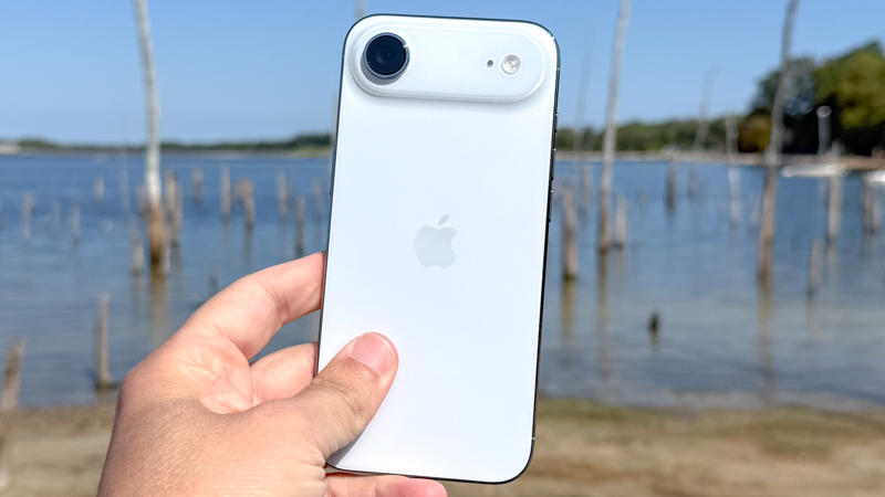 Thinness is no longer premium, I’m okay with the short battery life, But a premium phone shouldn’t just have one camera, The iPhone 17e complicates things, Bottom line