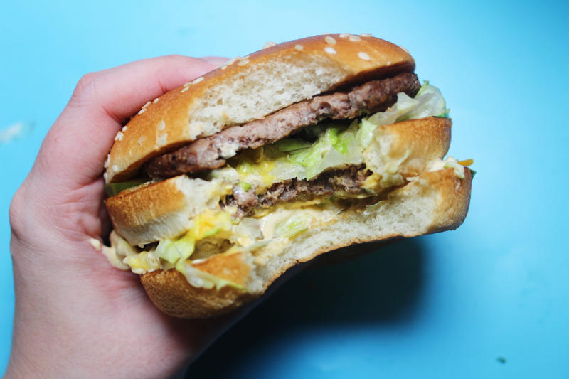 I was underwhelmed by the Big Mac during this taste test, too. The size difference between the two burgers was obvious right away., There was also a slight price difference., I tried the Big Mac first, even though I'd had it before., I'm typically not a huge fan of the Big Mac., I was underwhelmed by the Big Mac during this taste test, too., The Big Arch felt like McDonald's answer to a "premium" burger., The Big Arch came on a sesame seed-poppy seed bun., This burger was tasty and beyond savory.