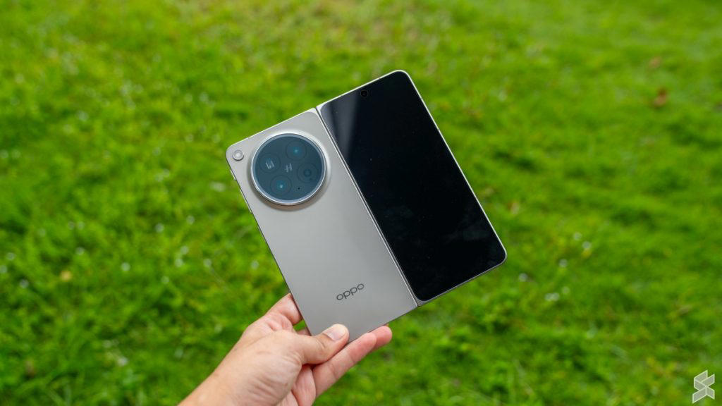 Pricing and Availability, The Engineering Behind the “Zero-Feel” Crease, Dual Flagship Displays, Performance, Camera, and Software