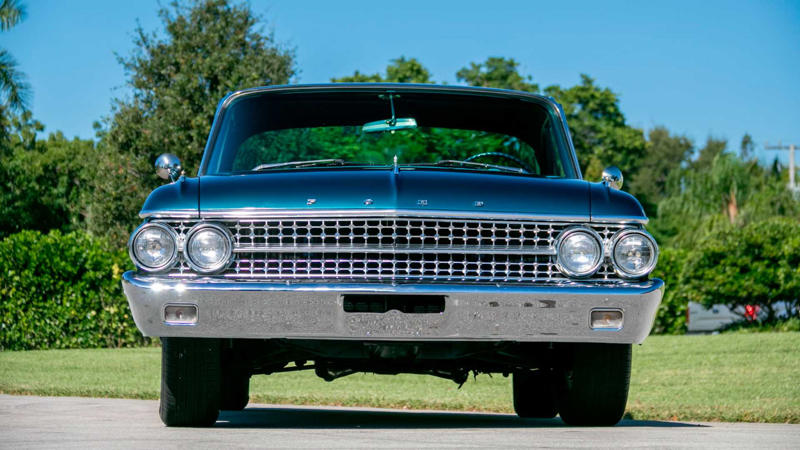 Ford Has Fighting A Performance War Since The '50s , The Forgotten Ford Starliner: Ford's Early Muscle Pioneer , 1961 Galaxie Starliner: Ford's Peak Muscle Car Before The Mustang , How The Starliner Stacked Up To Other '60s Muscle , Why The Starliner Vanished From The Muscle Car Conversation , Ford Galaxie Starliners Are Massive Bargains Today