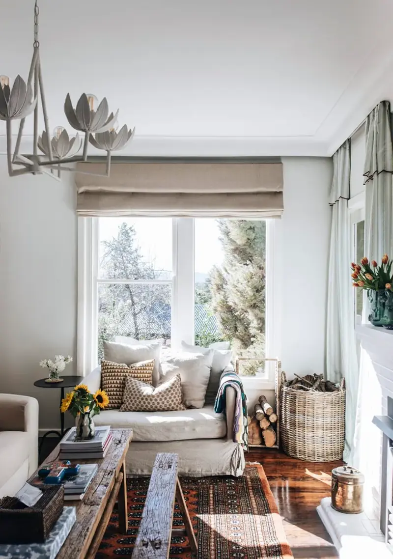 1. Create a textural contrast , 2. Showcase handmade pieces, 3. Embrace a warm colour palette and natural light, 4. Add some texture, Autumnal interior styling inspiration, How can I decorate my house for autumn?, How can I make my house cosy for autumn?