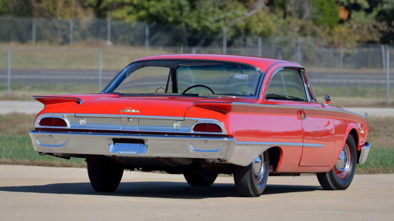 Ford Has Fighting A Performance War Since The '50s , The Forgotten Ford Starliner: Ford's Early Muscle Pioneer , 1961 Galaxie Starliner: Ford's Peak Muscle Car Before The Mustang , How The Starliner Stacked Up To Other '60s Muscle , Why The Starliner Vanished From The Muscle Car Conversation , Ford Galaxie Starliners Are Massive Bargains Today