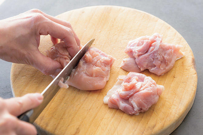 15分でつくる「鶏の梅照り焼き弁当」, マキさん流 15分で手際よくお弁当をつくる方法, 鶏の梅照り焼きのつくり方, スナップえんどうとじゃこのあえものつくり方, しらたきと明太子のちりちり炒めのつくり方