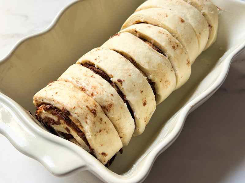 How to Do the Pillsbury Cinnamon Roll Loaf Trick, My Honest Review of The Pillsbury Cinnamon Roll Loaf Trick, A Tip for the Pillsbury Cinnamon Roll Loaf Trick, Further Reading