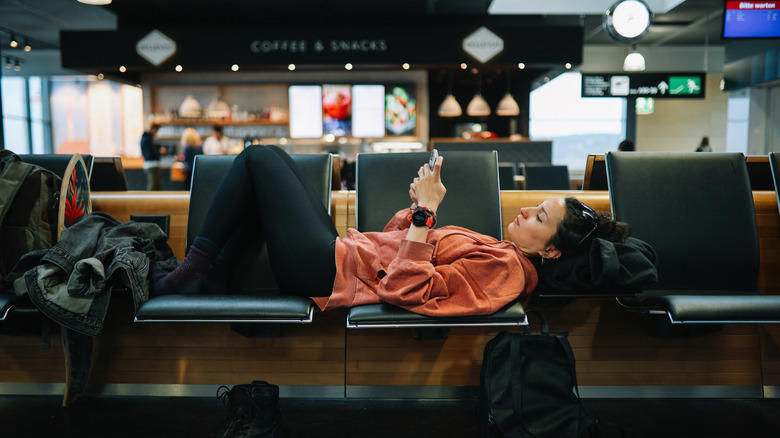 Waiting to long to book, Booking too early without research, Ignoring layover logistics, Skipping seat selection, Not confirming passport validity requirements, Overlooking visa requirements, Failing to carefully compare cabin classes, Booking multiple tickets without proper planning, Not considering time zone differences, Disregarding cancellation and change policies, Methodology