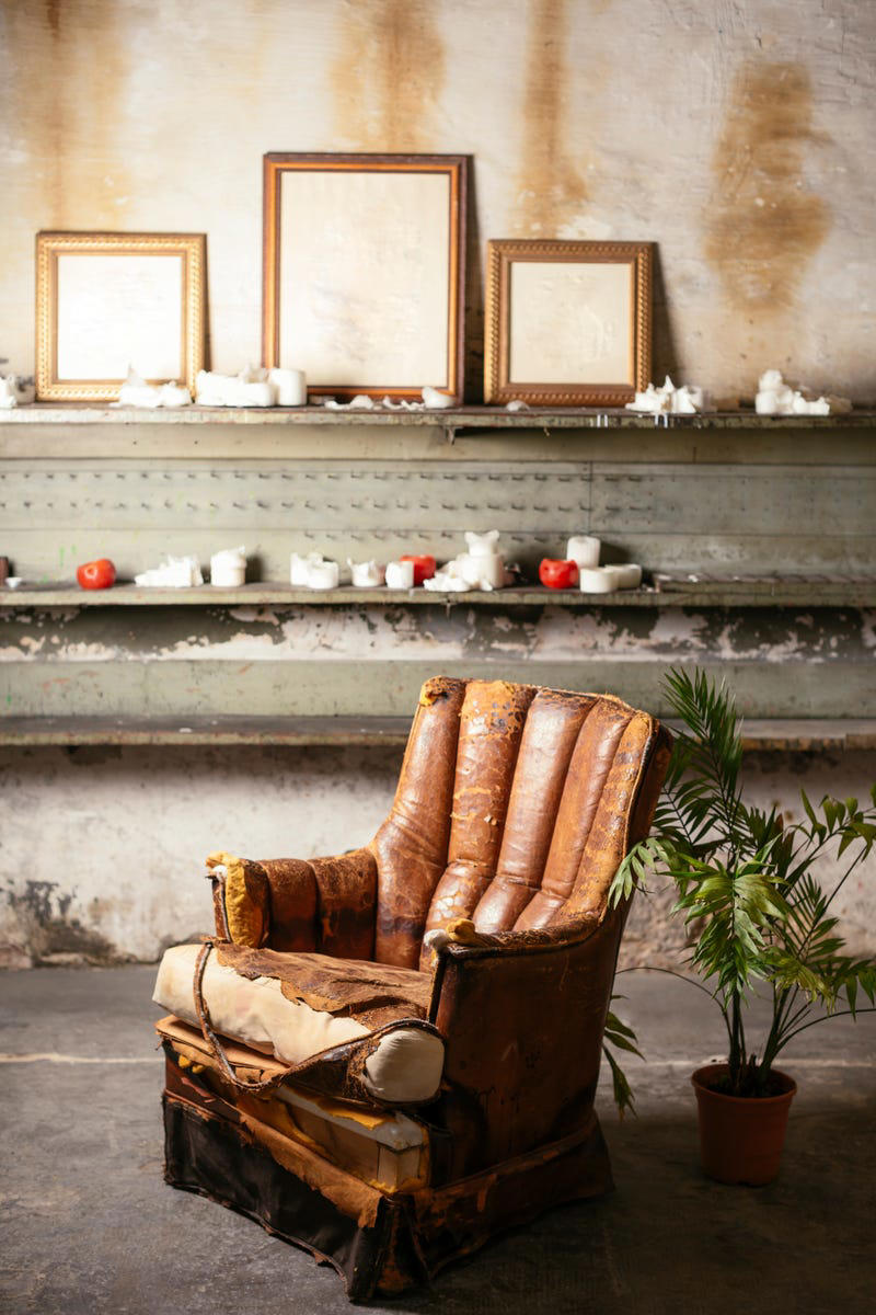 Matching Dining Sets, Certain Mid-Century Modern Classics, Deconstructed Furniture, Pressed Glass Pieces, Red-Toned Mahogany Furniture, English Advertising Pots, Neoclassical & Architectural Engravings, Brass Finishes