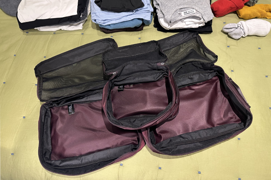 The best packing cubes for 2026 are: , How I tested , Yeti crossroads packing cubes, Tripp packing cubes, Jaspacks space saver set, Bellroy lite packing cube, Émigré garment organiser, Briggs & Riley check-in packing cube set, Pastael compressible packing cubes, Antler packing cubes, Your questions on packing cubes answered, What are the best packing cubes? , How I tested packing cubes , How do packing cubes work?, My top packing tips as a travel writer, How to organise your suitcase, What to look for when buying packing cubes? , Why you can trust IndyBest reviews