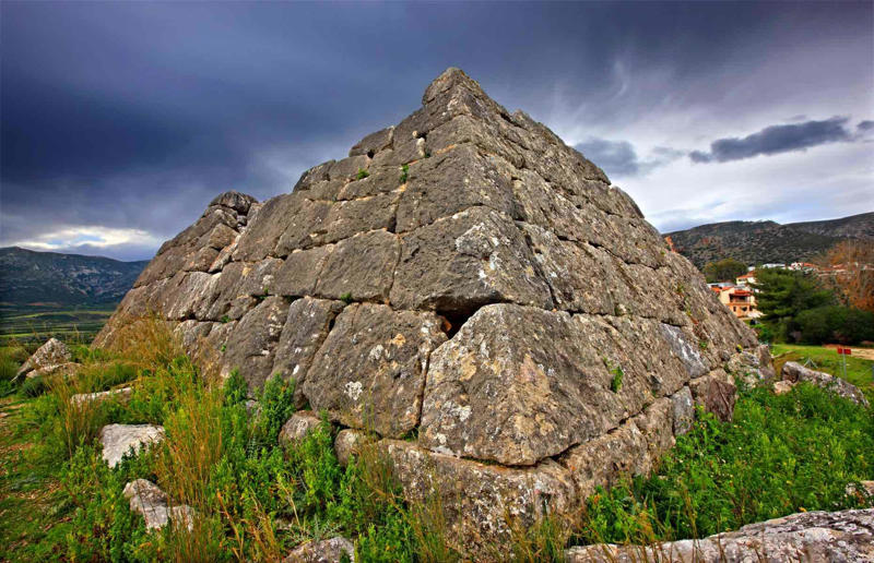 Pyramid of Hellinikon, Argos, Greece Incredible pyramids, Nubian pyramids, Meroe, Sudan, Nubian pyramids, Jebel Barkal, Sudan, Nubian pyramids, El-Kurru, Sudan, Pyramids of the Moon and Sun, San Juan Teotihuacan, Mexico, Tikal pyramids, Guatemala, El Castillo, Chichen Itza, Mexico, Ziggurat, Ur, Iraq, Great Pyramid of Cholula, Puebla, Mexico, Temple of the Inscriptions, Palenque, Mexico, Pyramids of Guimar, Tenerife, Canary Islands, Spain, Prasat Prang, Koh Ker, Cambodia, Sacred City of Caral-Supe, Caral, Peru, Mausoleum of the First Qin Emperor, Xi'an, Shaanxi Province, China, Borobudur, Java, Indonesia, Pyramid of Hellinikon, Argos, Greece, Pyramid of Cestius, Rome, Italy, Louvre, Paris, France, Luxor Hotel & Casino, Las Vegas, Nevada, USA