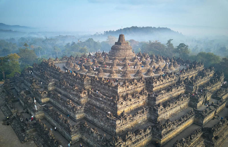 Borobudur, Java, Indonesia Incredible pyramids, Nubian pyramids, Meroe, Sudan, Nubian pyramids, Jebel Barkal, Sudan, Nubian pyramids, El-Kurru, Sudan, Pyramids of the Moon and Sun, San Juan Teotihuacan, Mexico, Tikal pyramids, Guatemala, El Castillo, Chichen Itza, Mexico, Ziggurat, Ur, Iraq, Great Pyramid of Cholula, Puebla, Mexico, Temple of the Inscriptions, Palenque, Mexico, Pyramids of Guimar, Tenerife, Canary Islands, Spain, Prasat Prang, Koh Ker, Cambodia, Sacred City of Caral-Supe, Caral, Peru, Mausoleum of the First Qin Emperor, Xi'an, Shaanxi Province, China, Borobudur, Java, Indonesia, Pyramid of Hellinikon, Argos, Greece, Pyramid of Cestius, Rome, Italy, Louvre, Paris, France, Luxor Hotel & Casino, Las Vegas, Nevada, USA