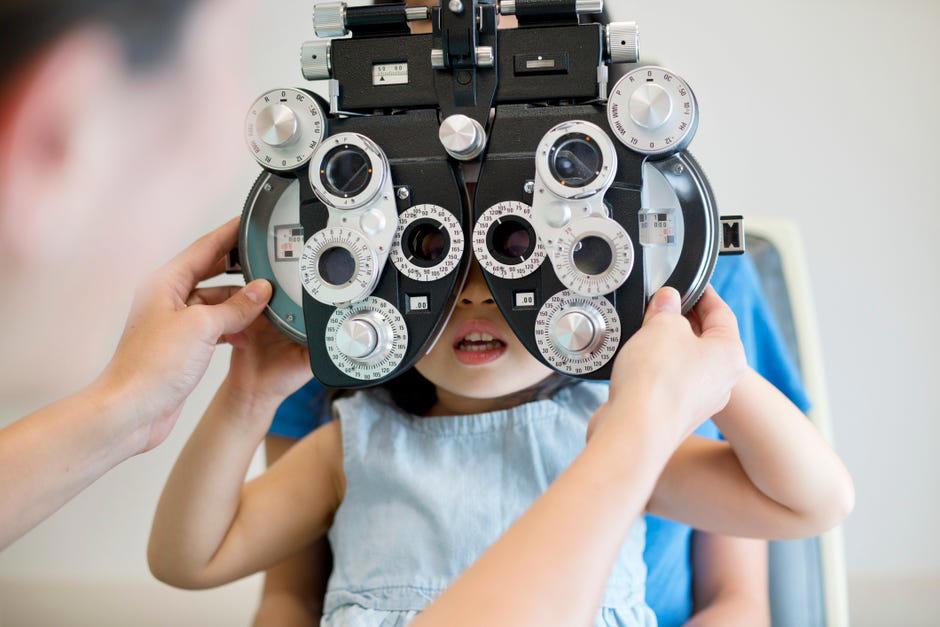 Programs that offer free or discounted eye exams , See a student eye doctor , Medicare or Medicaid may help cover costs, Where to buy affordable contacts and glasses without vision insurance