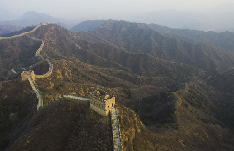 The Great Wall of China can be seen from space Fact or fiction?, It never snows in the Sahara Desert, Egypt has the most pyramids, Uluru is Australia's biggest rock, San Francisco has the steepest street in the world, The Great Wall of China can be seen from space, Toronto is the capital of Canada, The Statue of Liberty is in New York, Buckingham Palace is the official residence of the King, Amsterdam is the cycling capital of the world, There are 24 time zones, Maine is the easternmost state in the US…, …and Florida the southernmost, The Mississippi River is the longest in the US, Norway is the northernmost country in the world, The Canary Islands are named after the birds, English isn't the most spoken language in the world, Only Russia and Turkey are on two continents, The Nile is the world's longest river, Route 66 is the longest highway in the US, Mont Blanc is Europe's highest mountain, England and the UK are the same place, Holland is a country, Walt Disney built a secret suite within Cinderella Castle