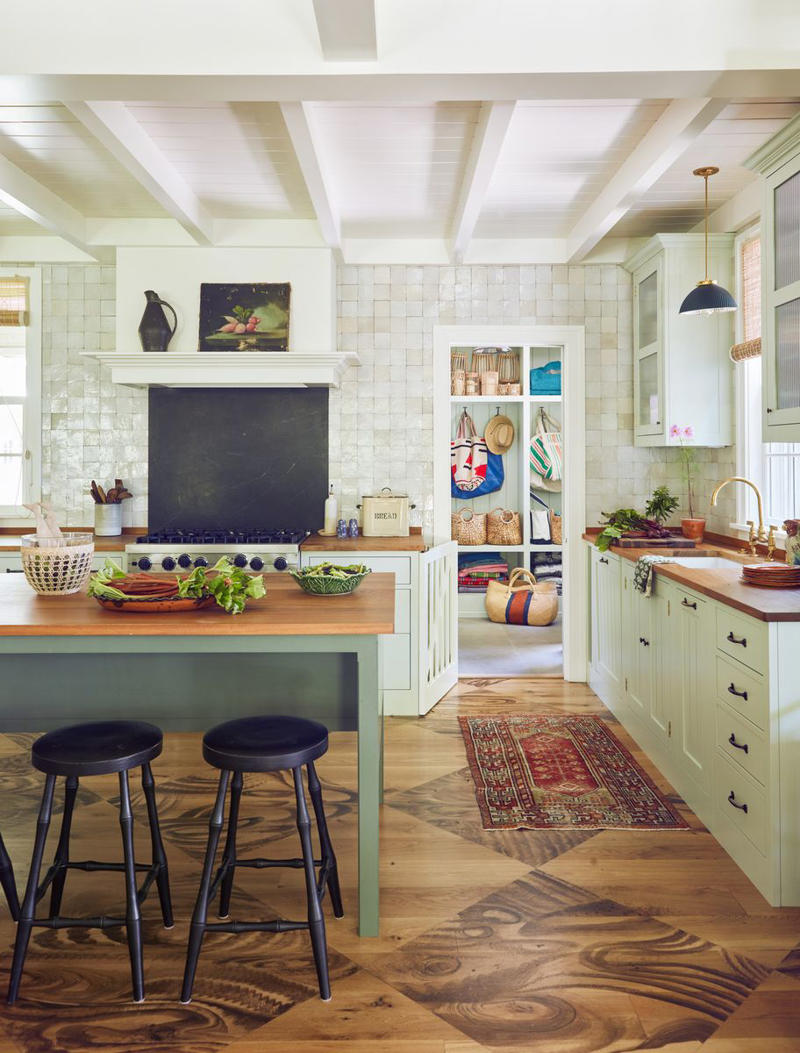 Wellness Spaces, Smart Systems, Traditional Kitchens, Bold Hues, Separate Dressing Areas, Integrated Storage, Minimal Woodwork, Niche Kitchen Features