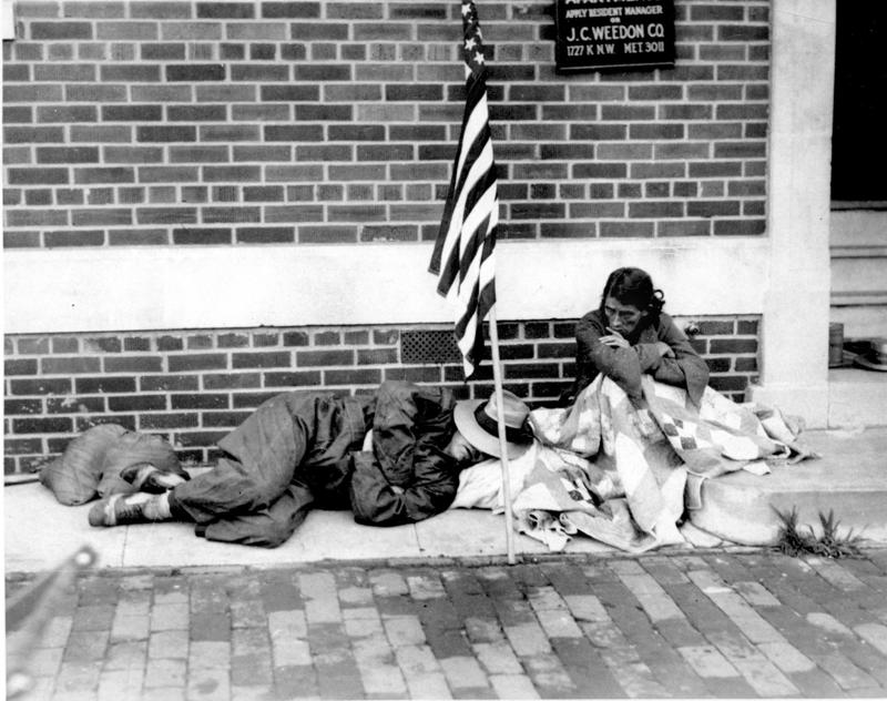 During the winters of 1932 and 1933, an estimated 1.2 million Americans were homeless. The population of the US at that time was about 125 million. The Great Depression was the worst economic tragedy in American history., During the winters of 1932 and 1933, an estimated 1.2 million Americans were homeless., Food banks became commonplace., The Depression had a significant impact on the psychology of unemployed men., The Great Depression had lasting effects on the US.