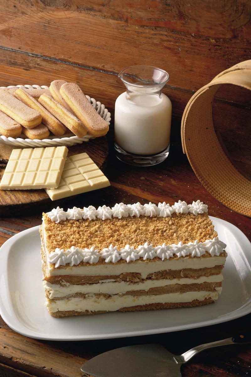 Coffee Pavê with caramel Coffee: a popular flavor, Brazil, the coffee country, Coffee consumption in Brazil, But... Finland beats Brazil in coffee consumption!, Coffee Mousse, Crepe cake with coffee mousse, Coffee cake with yogurt and cinnamon, Brigadier Coffee, Tiramisu, Coffee biscuit, Dalgona coffee, Coffee Pavê with caramel, Cake with coffee fudge, Coffee pudding, Coffee ice cream, Coffee brownie
