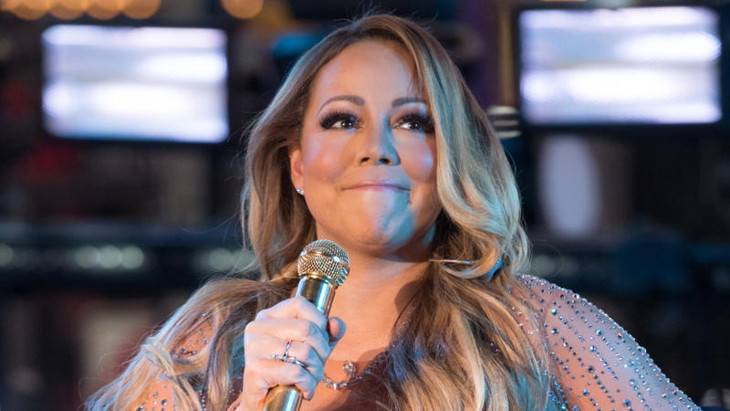 Mariah Carey: from Long Island to the world, Mariah Carey's childhood and adolescence, Family troubles, Her siblings don't want to be reminded of it, Breakthrough, Wedding of Mariah Carey and Tommy Mottola, A great voice, Hit albums from Mariah, Stars of the 90s: Mariah Carey and Whitney Houston, A Christmas muse, Physical change, Leaving Columbia, Glitter: failure, Luis Miguel and Mariah Carey: Latin romance, Mariah Carey's hospitalisation, Glitter's unfortunate release date, "An utter meltdown", Longing to be a Hollywood star, Farewell to her record company, Philantropist and activist, Mariah Carey's "comeback", 'We Belong Together', Movies: Tennessee (2008), Mariah Carey in 'Precious', No other movies, Mariah Carey and Nick Cannon, Two children, Mariah Carey's maturity, Songbird Supreme, Queen of Christmas, Viva Las Vegas!, A new love for Mariah Carey, They are both available, Mariah Carey's controversial memoir, Painful memories for her family, Mariah Carey responds to her siblings' lawsuits, The death of her sister and mother, An "inspiration" to others, A film about Mariah's life?