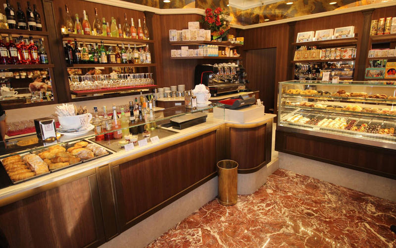 Find bars by area, San Marco, Caffè Florian, Rosa Salva, Marchini Time, Castello, Da Bonifacio, El Refolo, Vincent Bar, Cannaregio, El Sbarlefo, Torrefazione Cannaregio, Bar Puppa, San Polo & Santa Croce, Al Prosecco, Osteria Bancogiro, Caffè del Doge, All'Arco, Al Mercà, Bacareto Da Lele, Il Mercante, Giudecca & islands, Skyline Rooftop Bar, Dorsoduro, Adriatico Mar , Caffè Rosso, Cantinone - Già Schiavi, Osteria ai Pugni, Osteria al Squero, How we choose, About our expert