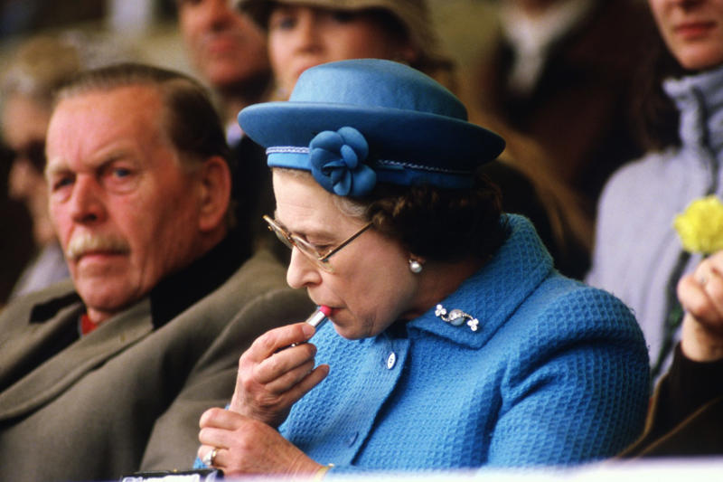 When did Pantone start choosing a color of the year? A regrettable angle for Catherine, Royal Nazi, Prince Andrew brought shame, Cheeky prince, Conjoined Christmas, Pretzelgate, Princess Diana in St Tropez, THAT photo, The interview that must not be named, Charles and Diana - a photo that speaks a thousand words, Beatrice's fashion faux pas, Prince Louis at the jubilee, The flyby, Not great press, Not a good look, Racism allegations, Prince Philip's comments, You're a wizard, Kate, Caught in the moment, Here's Camilla!, Prince Harry goofing around, Cute or embarrassing?, Silence of the Prince, One must look Her best, There's something about Camilla, Kate Middleton got stuck, Slippery fingers!, A gust of wind took Camilla by surprise, Camilla's argument with a brolly