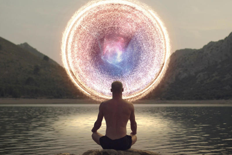 What is a soul What happens to our soul after we die?, A question many have tried to answer, What is a soul, Our essence, The soul or consciousness, A new theory about the soul, The 'Orch-OR' theory, Consciousness arises within the nerons, Roger Penrose, Nobel Prize in Physics in 2020, Friend of Stephen Hawking, Stuart Hameroff, A theory that needs to be tested, Which supports the 'Orch-OR' theory, Do the principles of Quantum mechanics affect our brain?, A biological approach, A Quantum approach, Consciousness is a vibrating wave, The brain as a quantum computer, Superposition of states as a measurement of consciousness, Everett's Many-Worlds Interpretation, The choice not made, We are the reality, A new way to understand the brain, What happens inside the neuron?, So is the soul immortal?, Information is saved, An intriguing but unproven theory