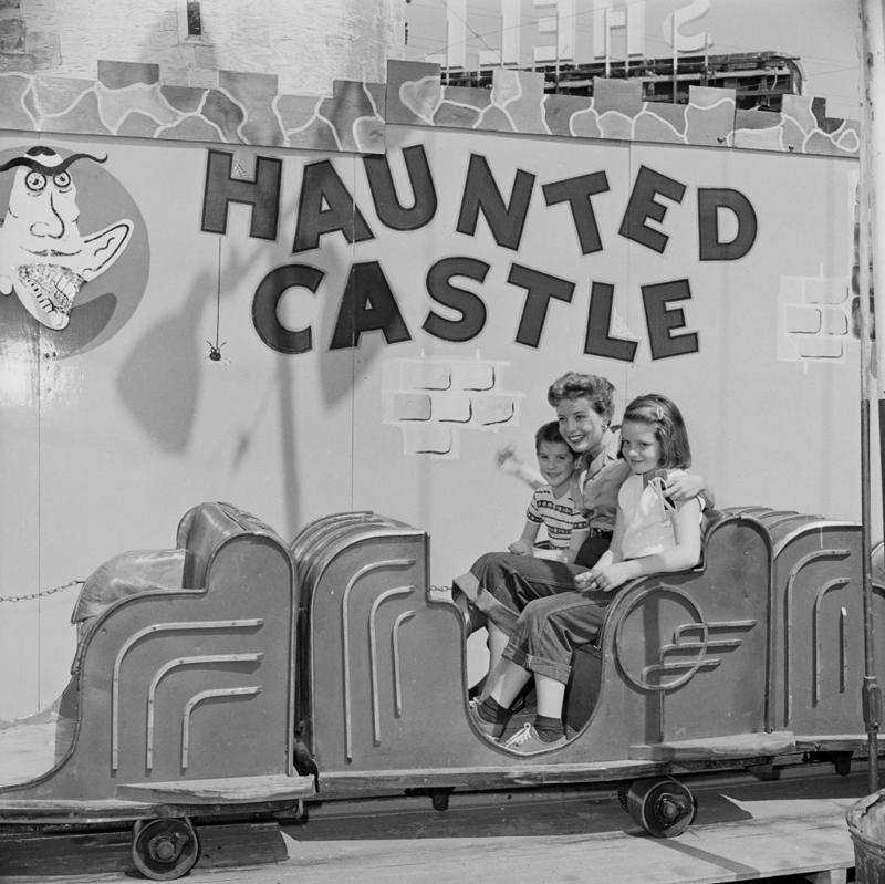 4) 1955: Beverly Park Kiddieland, Los Angeles, CA 1) 1948: Coney Island, Brooklyn, NY, 2) 1949: Palisades Amusement Park, Palisades, NJ, 3) 1950: Rockaways Playland, Rockaway Beach, NY, 4) 1955: Beverly Park Kiddieland, Los Angeles, CA, 5) 1956: Disneyland, Anaheim, CA, 6) 1960: Disneyland, Anaheim, CA, 7) 1963: Disneyland, Anaheim, CA, 8) 1965: Hershey Park, Hershey, PA, 9) 1975: Luna Park at Coney Island, Brooklyn, NY, 10) 1978: Morey’s and Hunt’s Piers, Wildwood, NJ, 11) 1981: Busch Gardens, Williamsburg, VA, 12) 1985: Paragon Park, Hull, MA, 13) 1987: Disneyland, Anaheim, CA