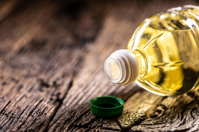 Extra virgin olive oil Durable foods, In times of need, Budget-friendly, Energy bars, Olive oil, Ground coffee, Cocoa powder, Pickled foods, Butter from nuts, Vegetables in brine, Balsamic vinegar, Maple syrup, Canned fish, Powdered milk