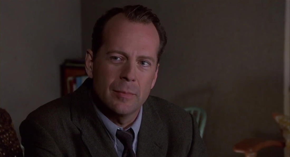 07. The Sixth Sense 50. Nightcrawler (2014), 49. Insomnia (2002), 48. Uncut Gems (2019), 47. Nope (2022), 46. Inside Man (2006), 45. A Quiet Place (2018), 44. Black Swan (2010), 43. The Invisible Guest, 42. Sicario, 41. Shutter Island, 40. The French Connection, 39. Split, 37. Blue Velvet, 36. L.A. Confidential, 35. The Fugitive, 34. No Country for Old Men, 33. The Thing, 32. Argo, 31. Rear Window, 30. The Lives of Others, 29. North by Northwest, 28. Zodiac, 27. Solaris, 26. Misery, 25. Memories of Murder, 24. Heat, 23. Fargo, 22. The Prestige, 21. Fight Club, 20. Sunset Blvd., 19. The Conversation, 18. Memento, 17. Reservoir Dogs, 16. The Silence of the Lambs, 15. Get Out, 14. Gone Girl, 13. Vertigo, 12. Chinatown, 11. Seven, 10. The Sixth Sense, 09. Jaws, 08. Parasite, 07. Psycho, 06. The Usual Suspects, 05. Pulp Fiction, 04. Citizen Kane, 03. The Departed, 02. Oldboy, 01. Mulholland Drive